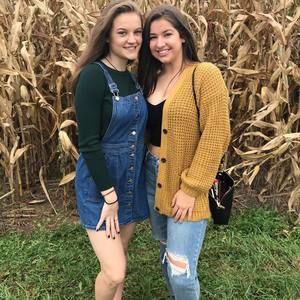 Meet your Posher, Claire